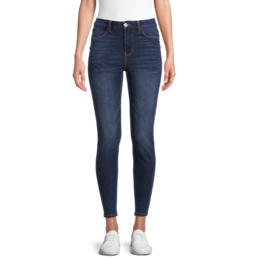 No Boundaries Juniors Super High Rise Curvy Jeggings size 17 brand new! 2 pairs.